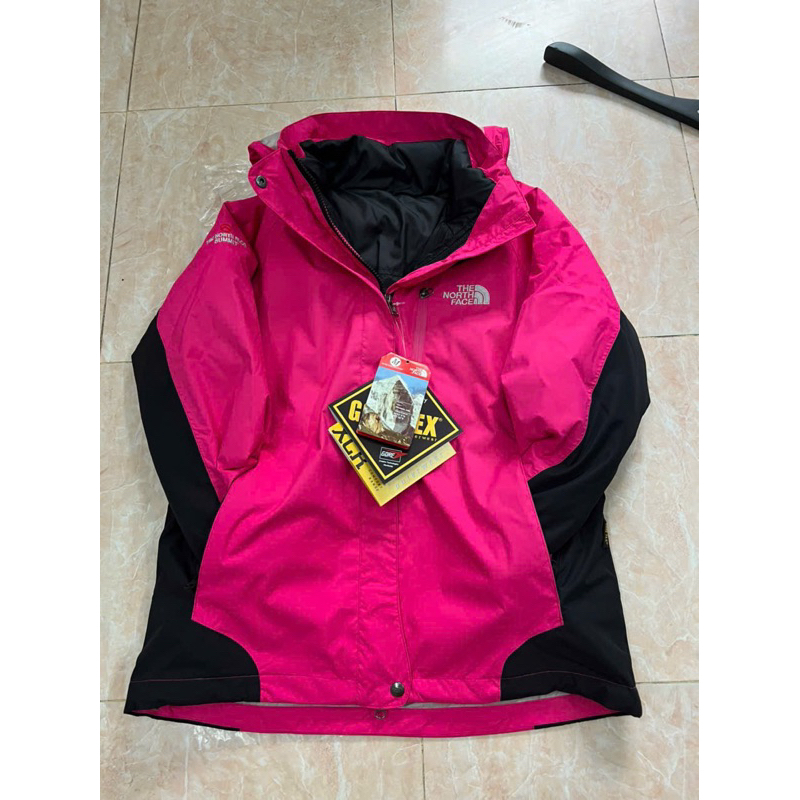 The North Face女款/兩件式/羽絨/Gore-TEX~XCR外套，防風防水保暖 騎車/登山/旅行