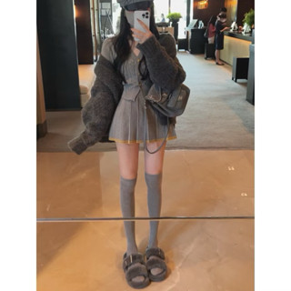 二手現貨 復古學院風套裝女法式v領短款針織開衫上衣性感百褶短裙