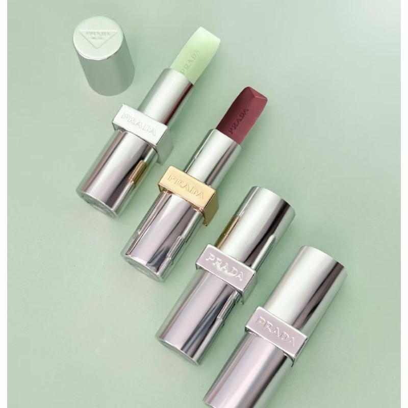 PRADA 經典護唇膏、唇膏✨ 經典潤唇膏、格紋極霧唇膏B02、B03 全新/百貨專櫃正貨