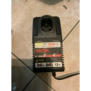 Ryobi BC-1204充電器 12v BD-122用清倉