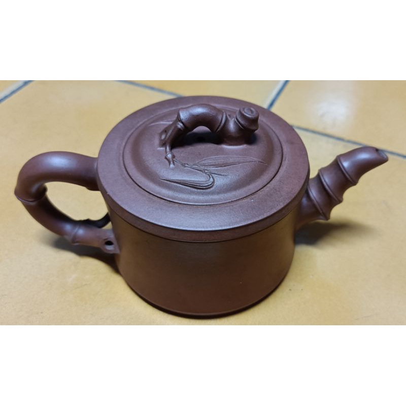 中国古美術・飛鴻紫砂壺・底款：汪寅仙・宜興原鉱・底槽清急須・茶壺・茶道具・置物 中国古美術・飛鴻紫砂壺・底款：汪寅仙・宜興原鉱・底槽清急須