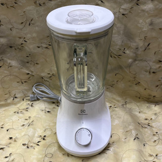 二手Electrolux依萊克斯果汁機E6TB1-80CW/飲料機/1.5公升果汁機/果菜機/調理機/料理機/果菜機