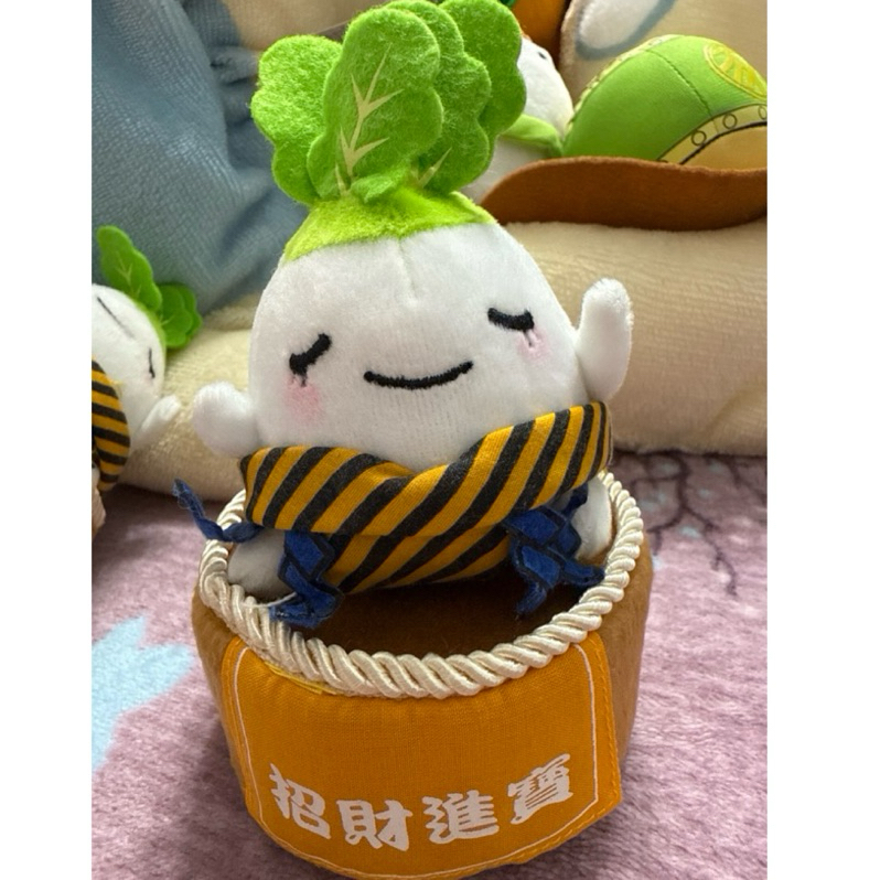 限量蘿蔔大根招財進寶 桃花大增 站立可愛娃娃 質感玩偶 存錢桶 饅頭家族正版授權 全新有吊牌