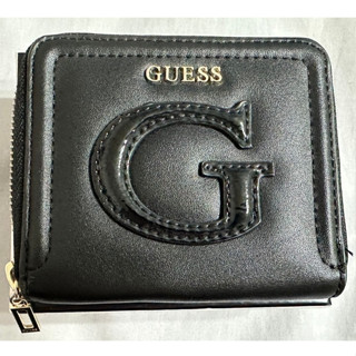 非全新 皮有些微脫落 約6成新 GUESS拉鍊小短夾 LOGO小皮夾 會與外盒一起寄出