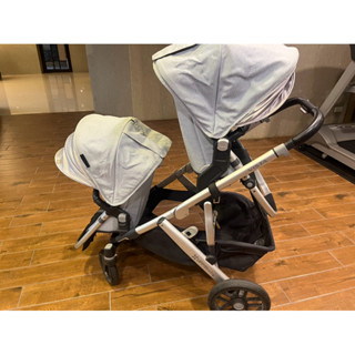 (2手）美國 UPPAbaby Vista V2 王者之尊旗鑑推車+第二座椅+上座轉接器