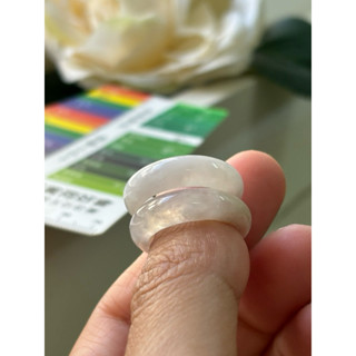 內徑16，國際戒圍10，no673，玉到愛，特價買一送一，冰白翡翡翠戒指（戒圈），保證緬甸玉A貨翡翠，有礦缺扣感