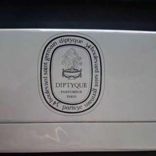 Diptyque 〔漿果+無花果+玫瑰〕三款香氛蠟燭禮盒 附禮盒提袋