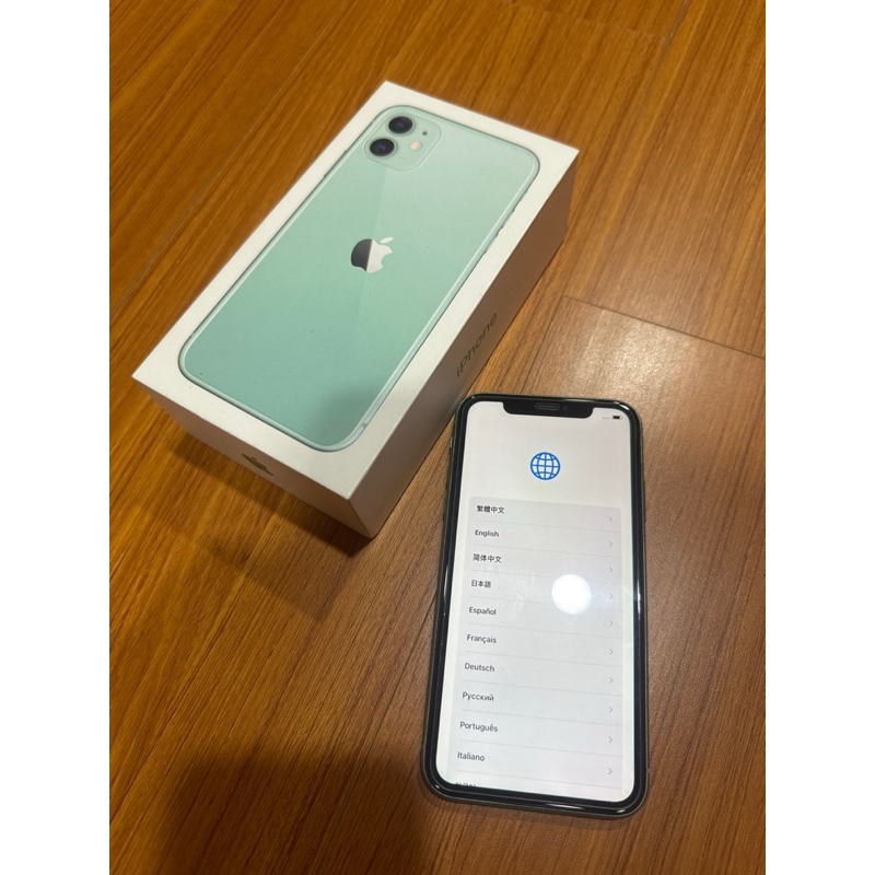 二手自用APPLE 蘋果i phone 11 tiffany色容量128GB附犀牛盾殼