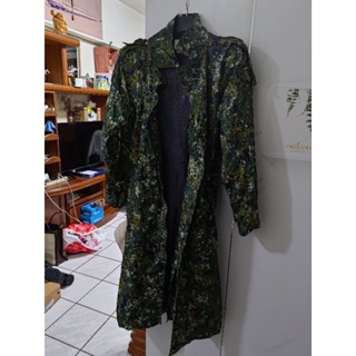 特價：M號二手近全新 軍官型雨衣*陸軍數位迷彩官式雨衣*軍官雨衣*數位軍官雨衣*符合軍規*數位迷彩雨衣*軍官大衣式雨衣