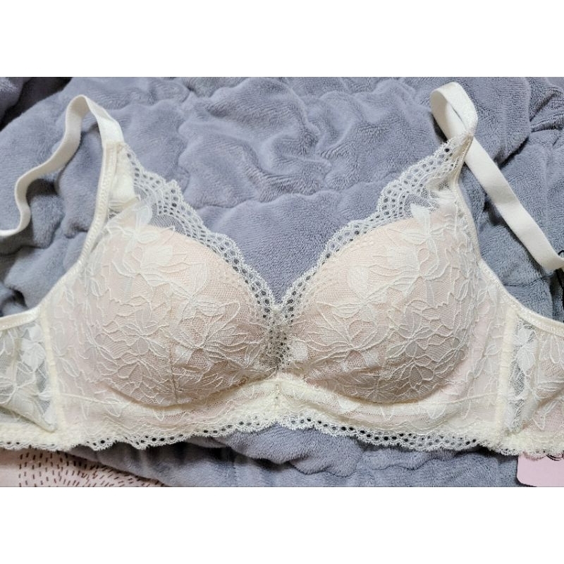 ☆EASYSHOP☆Miss Audrey☆迷人內衣(奶油黃-70BCD.75BCD.80BCD.85BCD.).123