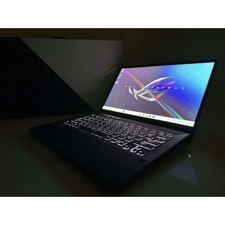 華碩ROG ASUS輕薄電競筆電R7 4800H,GTX1660TI-6G,16G RAM,512G SSD