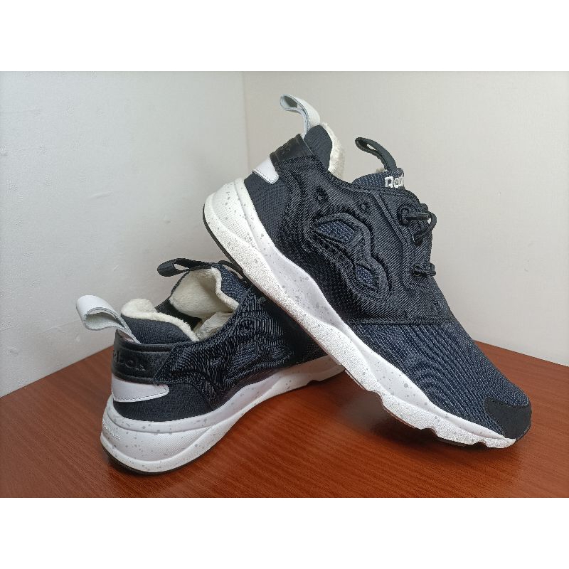  Reebok Furylite Winter [AQ9920] 女款休閒運動跑步鞋倒閉不干了清倉斷碼孤品尾貨福利出清