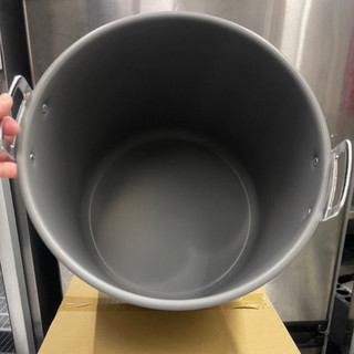全新商品//內鍋。保溫飯鍋的內鍋。台灣製