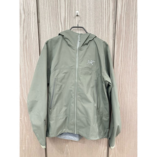 ARCTERYX 始祖鳥男 Beta Gore- Tex 3L 防水 透氣連帽外套. 風雨衣.運動休閒戶外夾克 糧草綠