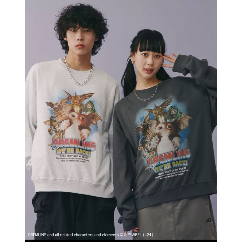 ［現貨］日本品牌秋冬聯名經典老電影Gremlins小魔怪小精靈上衣 大學T（深綠L）