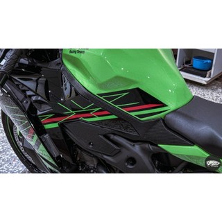 [老爸包膜店] Kawasaki Ninja 忍者 ZX4RR 油箱下飾條 專用碳纖維膜 電腦裁切