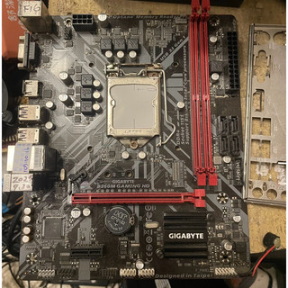 技嘉 1151 九代主機板 GA-B360M Gaming HD 無擋板