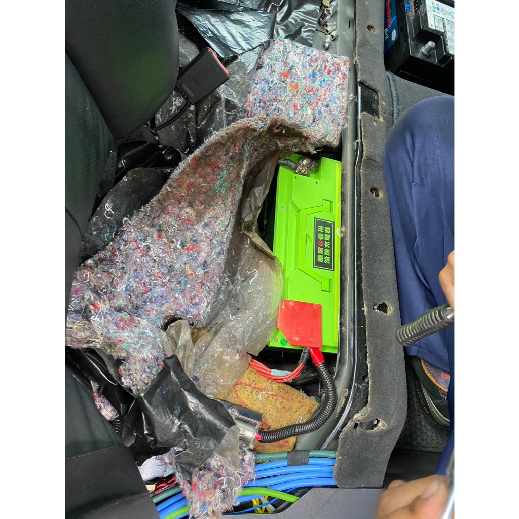 MB E240 W210 3.2 汽油 GREEN RUN 2 歐規80AH長版鋰鐵電瓶