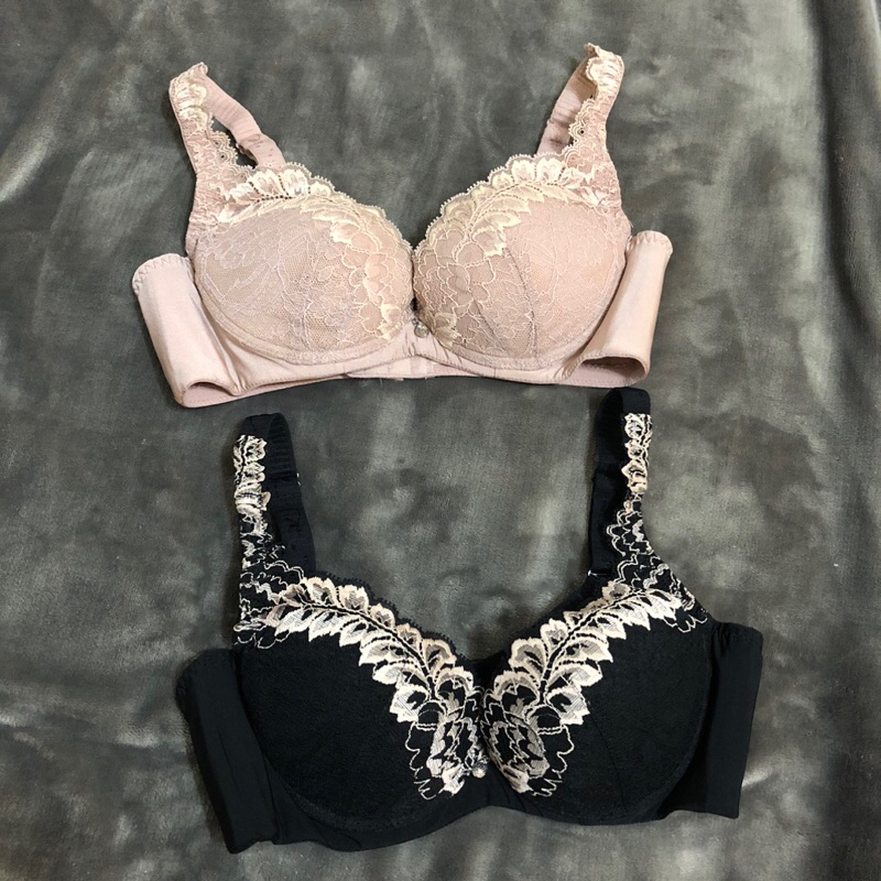 emon 依夢刺繡深線內衣👙