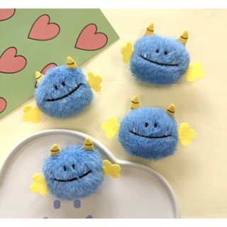 現貨惡魔角角藍毛毛小怪獸別針包包服裝配飾