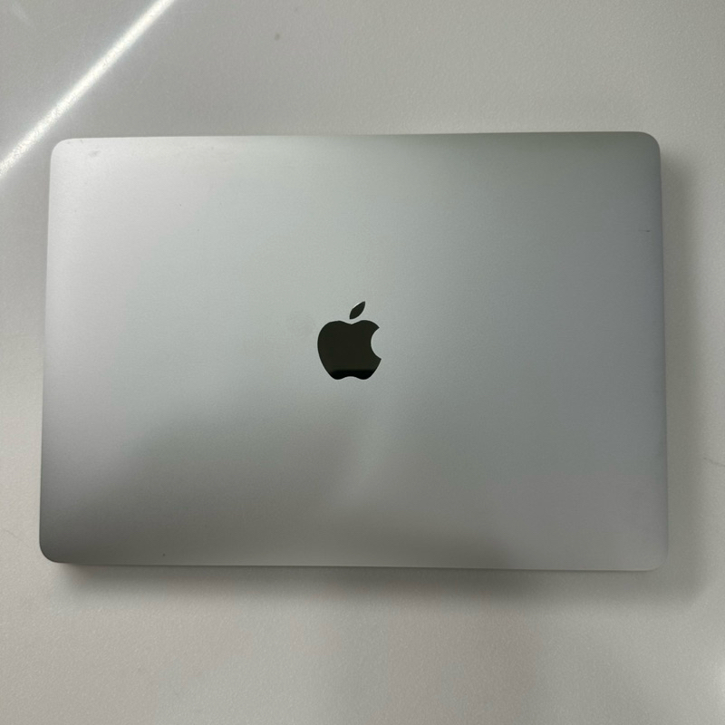 二手 2019 Apple MacBook Pro 13吋 intel i7 2.8GHz 16GB記憶體 1TB空間