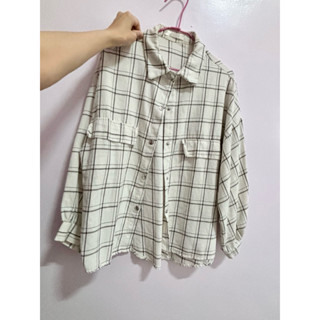 二手衣 外套 襯衫 衣服 短袖 穿搭 夏季 NET 外套 帽子 白色 衣服 長袖 穿搭 夏季 釦子 格子 方格 假口袋