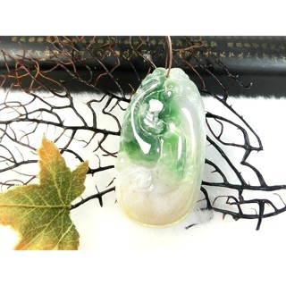 [Disk水晶][如意封侯]老坑冰種帶黃翡飄陽綠~靈猴如意巧雕墜KG-21(49x27x8mm16g)