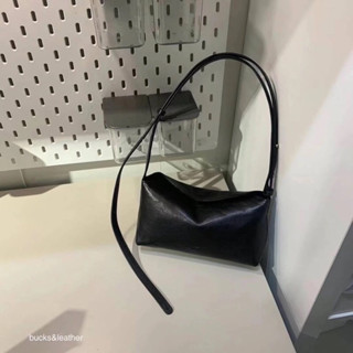 現貨🌹ℰ𝓊𝓃𝒾𝒸ℯ🇰🇷正韓 bucks & leather 羊皮製垂墜感小方包 【Mini】肩揹包 斜揹包 韓國包
