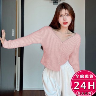 【梨卡】隔日到貨 女裝 外套 水貂毛 水貂絨 毛茸茸 保暖 短版外套 氣質外套 珍珠扣毛衣 秋冬WT275【現貨24H】