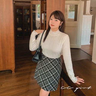 CCGIRL中大尺碼 裝飾釘珍珠♡性感拼接蕾絲設計針織花邊小立領上衣-適L～4L《20749》大尺碼女裝 中大尺碼上衣