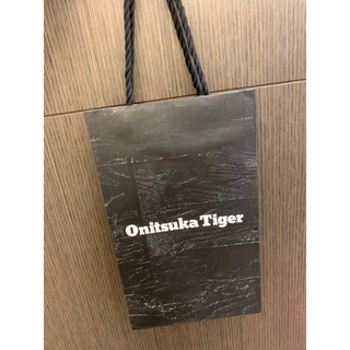 Onitsuka Tiger日本專櫃紙袋毛絨提袋內裡經典紅色