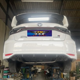 Toyota altis 12代 油電車 改雙邊四出尾段+89鍛造蠍子【🚘 其他車種，皆可詢問，客製化製造排氣管】