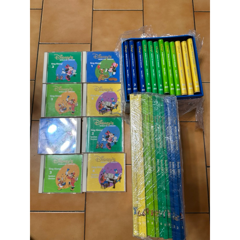 寰宇迪士尼DVD及12本主課程書及singalong 8片