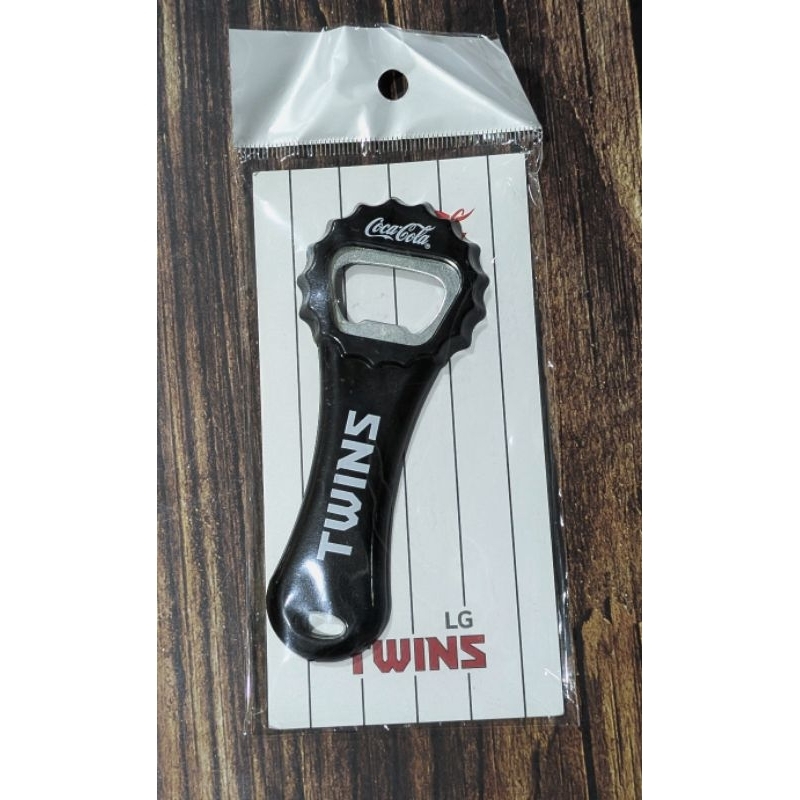 黏爸打選貨_24小時出貨- KBO LG TWINS 聯名 Cocacola可樂 開瓶器 啤酒