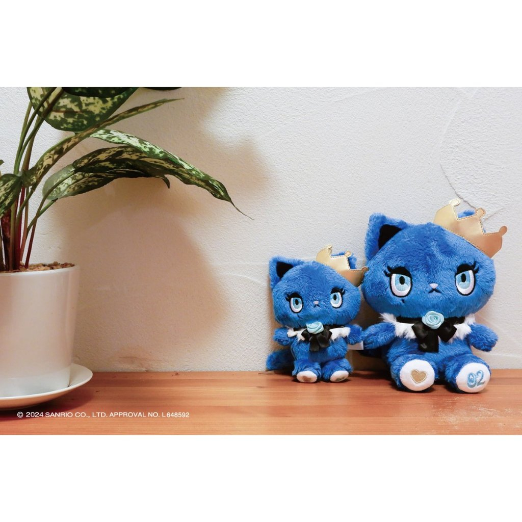 【保證正版，24小時內出貨】Ado皇冠貓 心臟國立競技場演場三麗鷗ADOROZATORUMARYアドローザトルマリィ娃娃