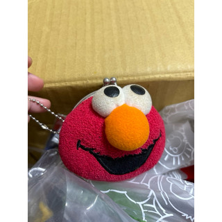 芝麻街 ELMO 釦珠包 娃娃吊飾 ELMO 大頭吊飾 如圖