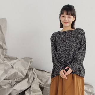 【MOSS CLUB】船形領棉質印花打褶長袖上衣 黑 白 (魅力商品)