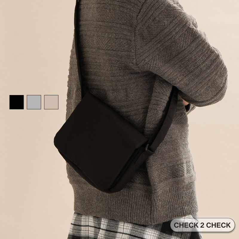 Check2Check-鋪棉防潑水磁吸小包 情侶包 不軟塌 防潑水 側背 斜背 尼龍 旅遊【CB0024213】[現貨]