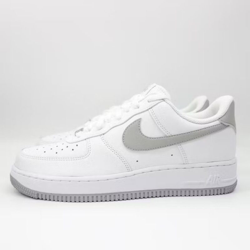 . NIKE AIR FORCE 1 '07 FJ4146 100 板鞋 男款原價3600特價3400