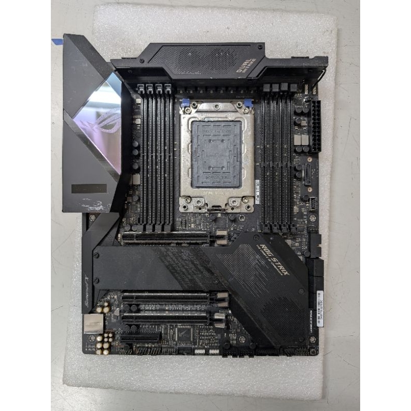 ROG TRX40-E GAMING 主機板