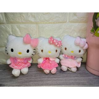正版KITTY絨毛娃娃~格子花結款~KITTY娃娃~KT娃娃~KITTY娃娃吊飾---3吋[可愛娃娃]