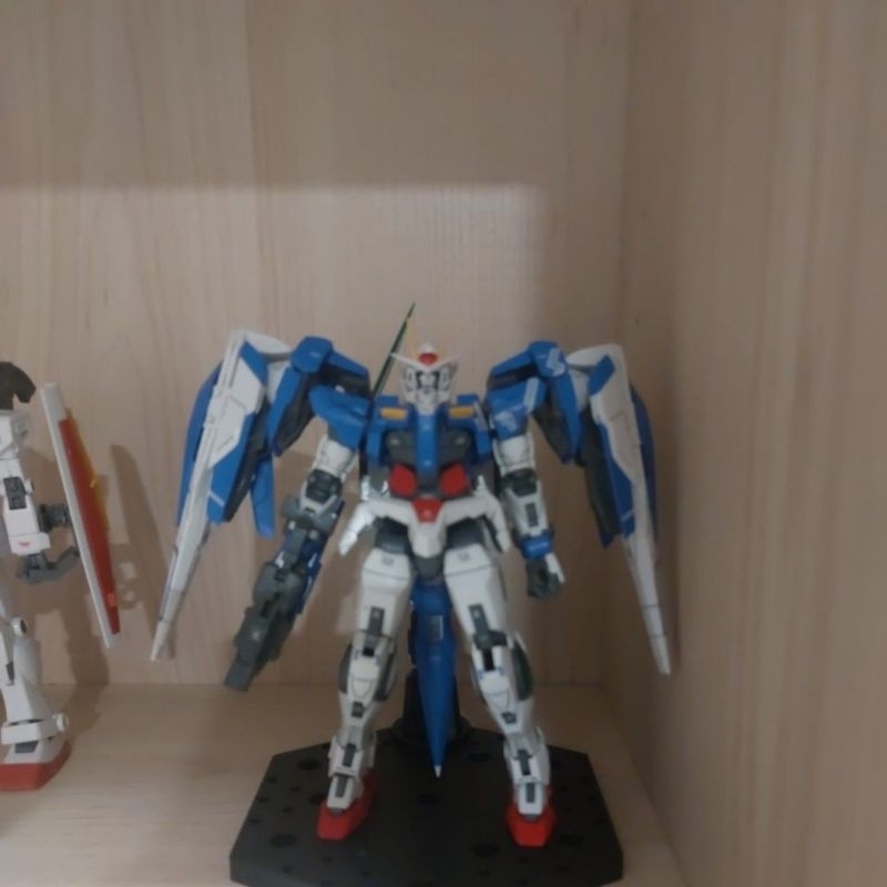 萬代 鋼彈00 raiser RG 完成品