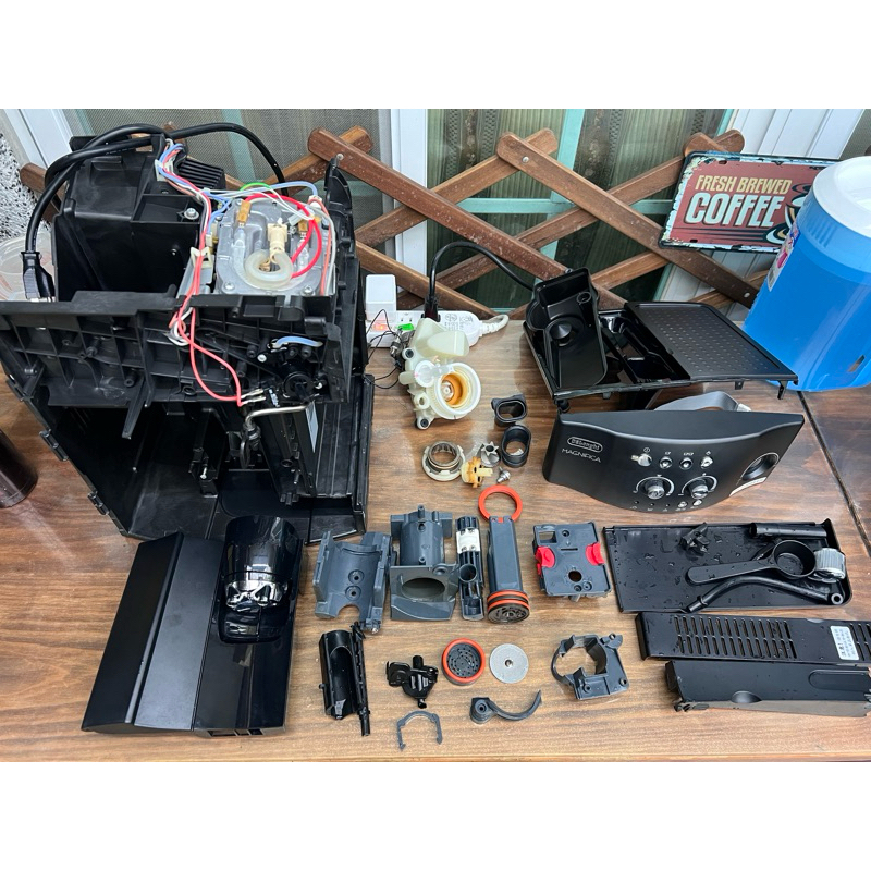 迪朗奇DeLonghi ESAM4000咖啡機大保養服務