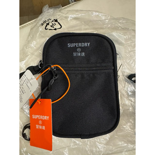 正品SUPERDRY 冒險魂 多功能側背包 斜背包 隨身小包 黑色