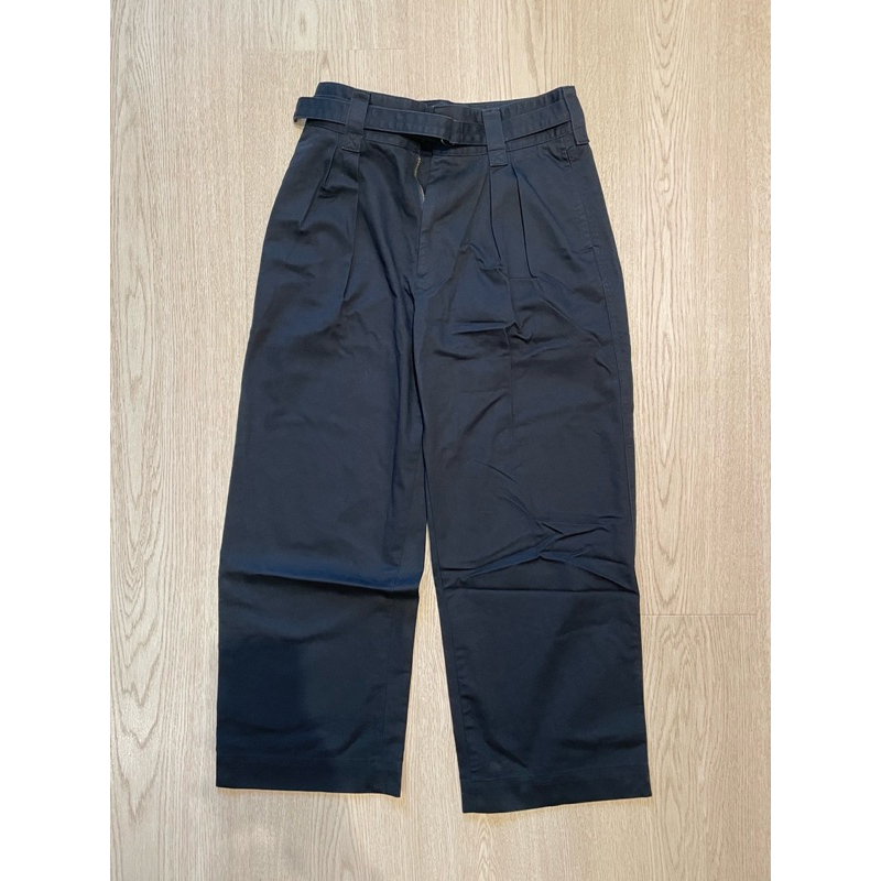 Uniqlo U附腰帶打褶寬褲