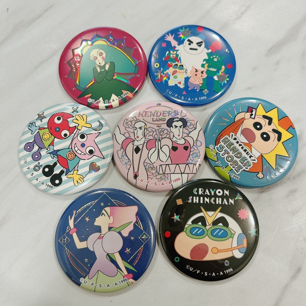 ✨日本正版現貨✨蠟筆小新搞怪遊樂園大冒險電影胸章盲包 多佩瑪 雪人胖胖 馬卡歐x裘馬