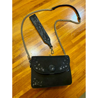 二手 小ck Charles & Keith 黑色刺繡手腕、側背小包包