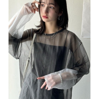 日本預購【lottie🇯🇵】classical elf シャリ感素材で魅せる。春夏配色 上品光澤 透膚涼感條紋長袖上衣