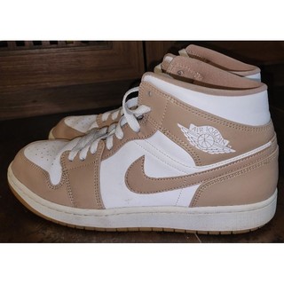 AJ1 MID 奶茶色 aj1 mid 卡其色