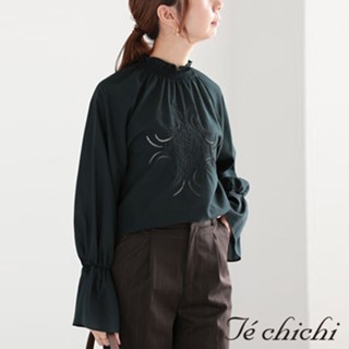 Te chichi 甜美荷葉邊鏤空圖案刺繡上衣(FC44L0A0380)